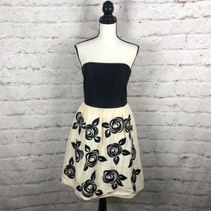 NWOT WHBM Silk Rose Pattern Strapless Dress Sz 4